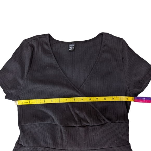 Surplice neck black ribbed skater dress L - Picture 3 of 4